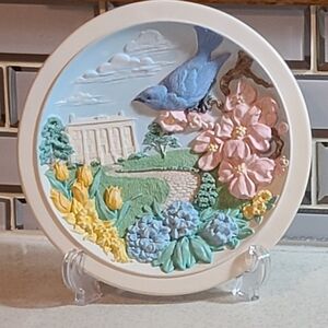 AVON OBRIEN SOURCE OF FINE COLLECTIBLES ARTISTIC MAJOLICA PLATE!  -…